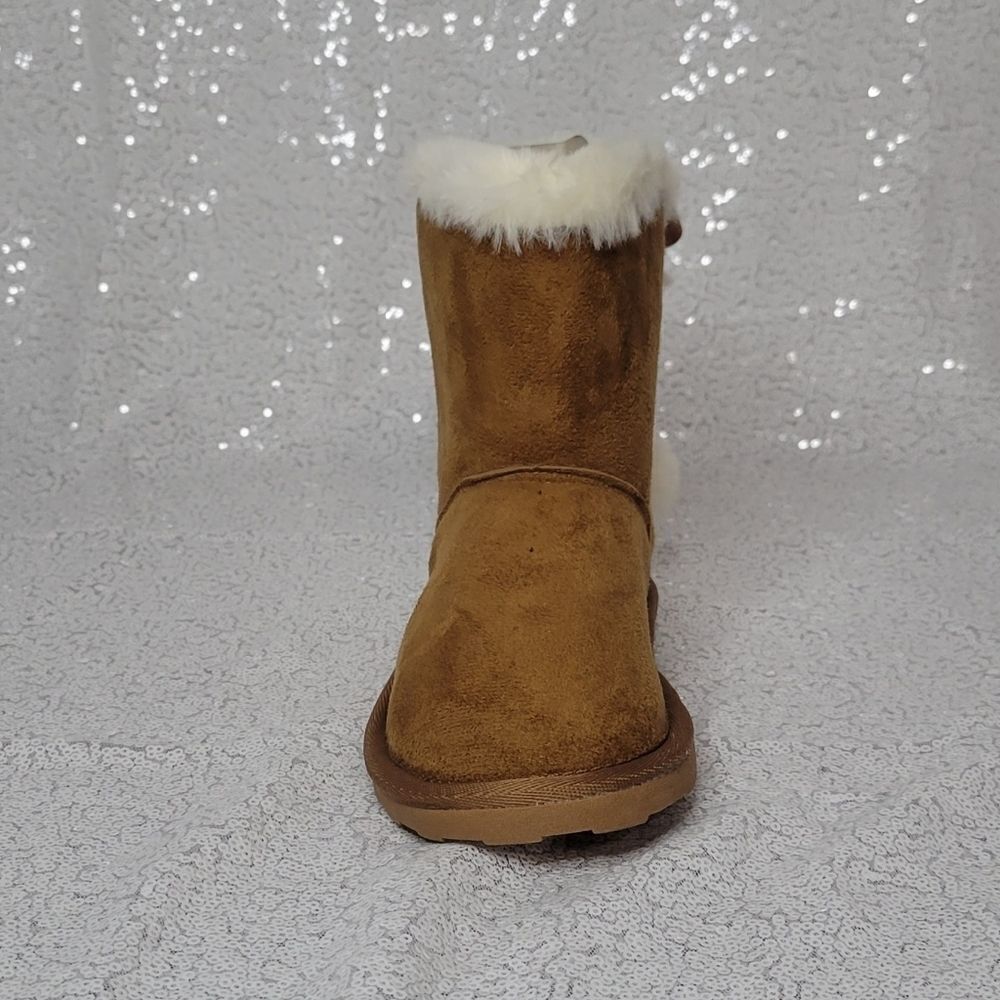 RAMPAGE Nadia Pom Pom  Boots .. Super Cute - Picture 3 of 9